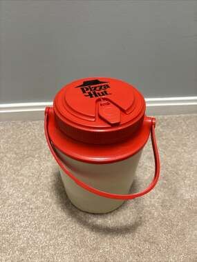Vintage Gott Model 1502 1/2 Gallon Pizza Hut Cooler Jug